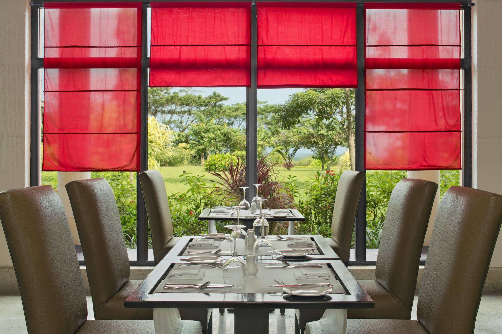 Ibom Hotel & Golf Resort ウヨ エクステリア 写真
